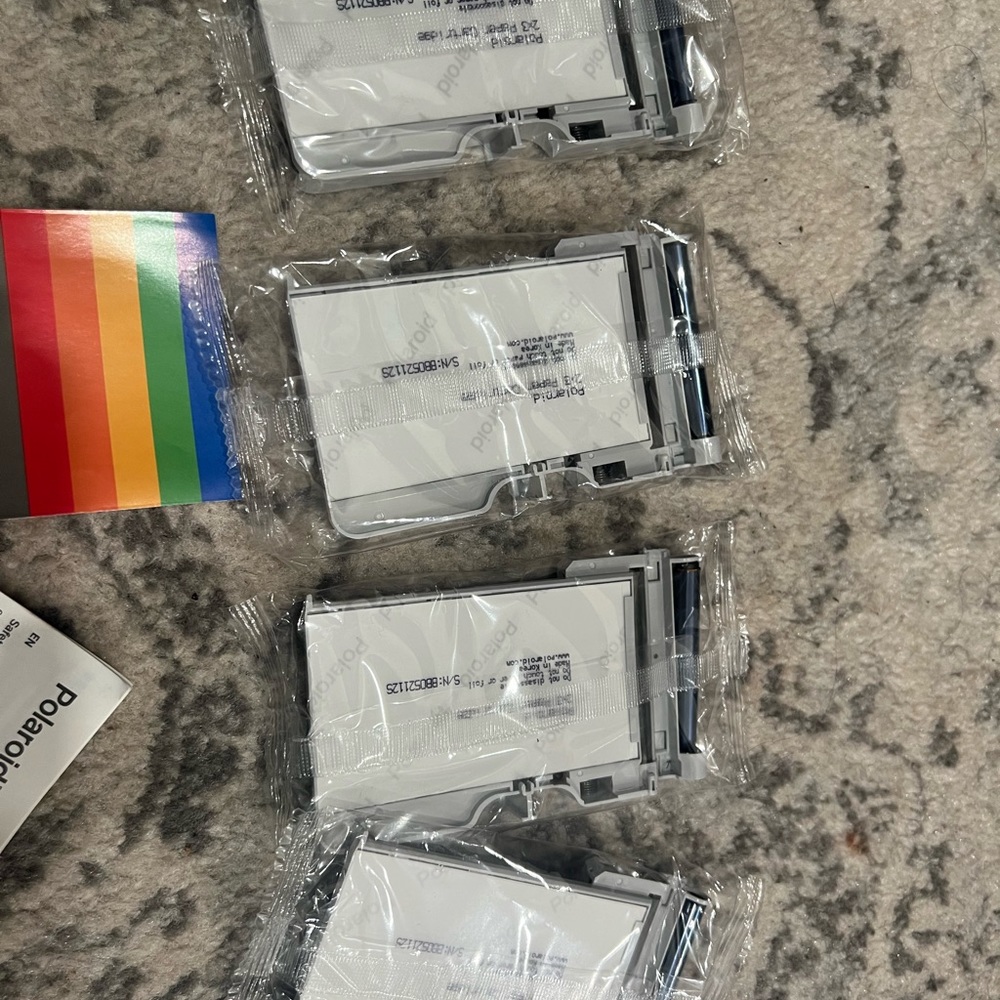 Polaroid Hi-Print Bluetooth Pocket Photo Printer